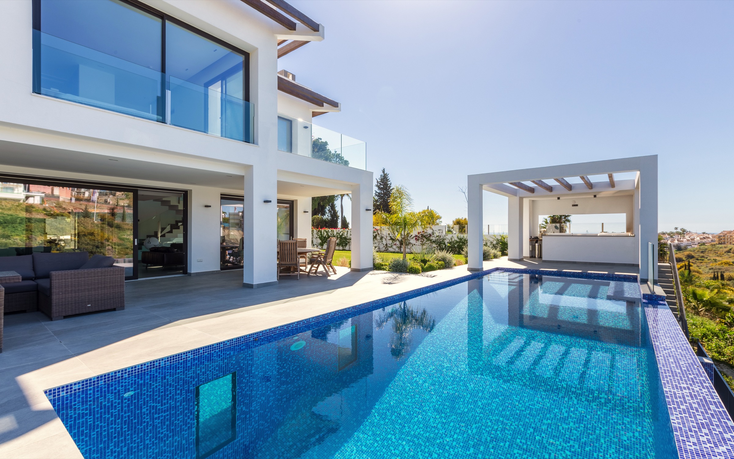 6-Bed Villa in El Paraíso, Estepona