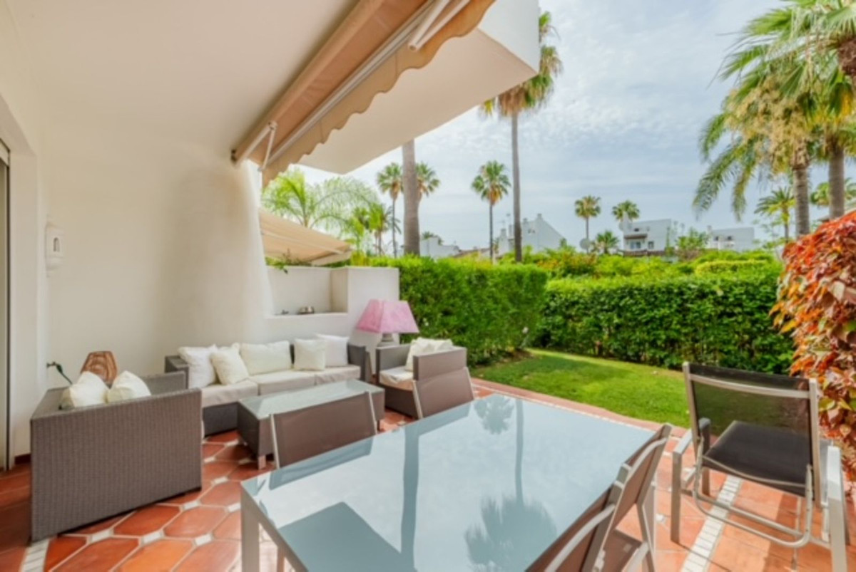 Modern 4-Bed Townhouse in Estepona