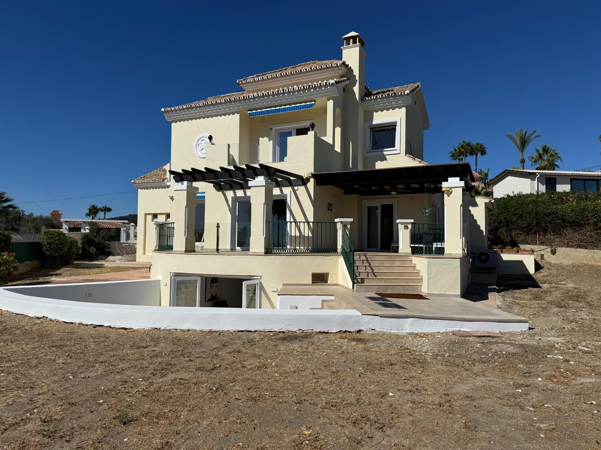 5-Bed Villa in Estepona