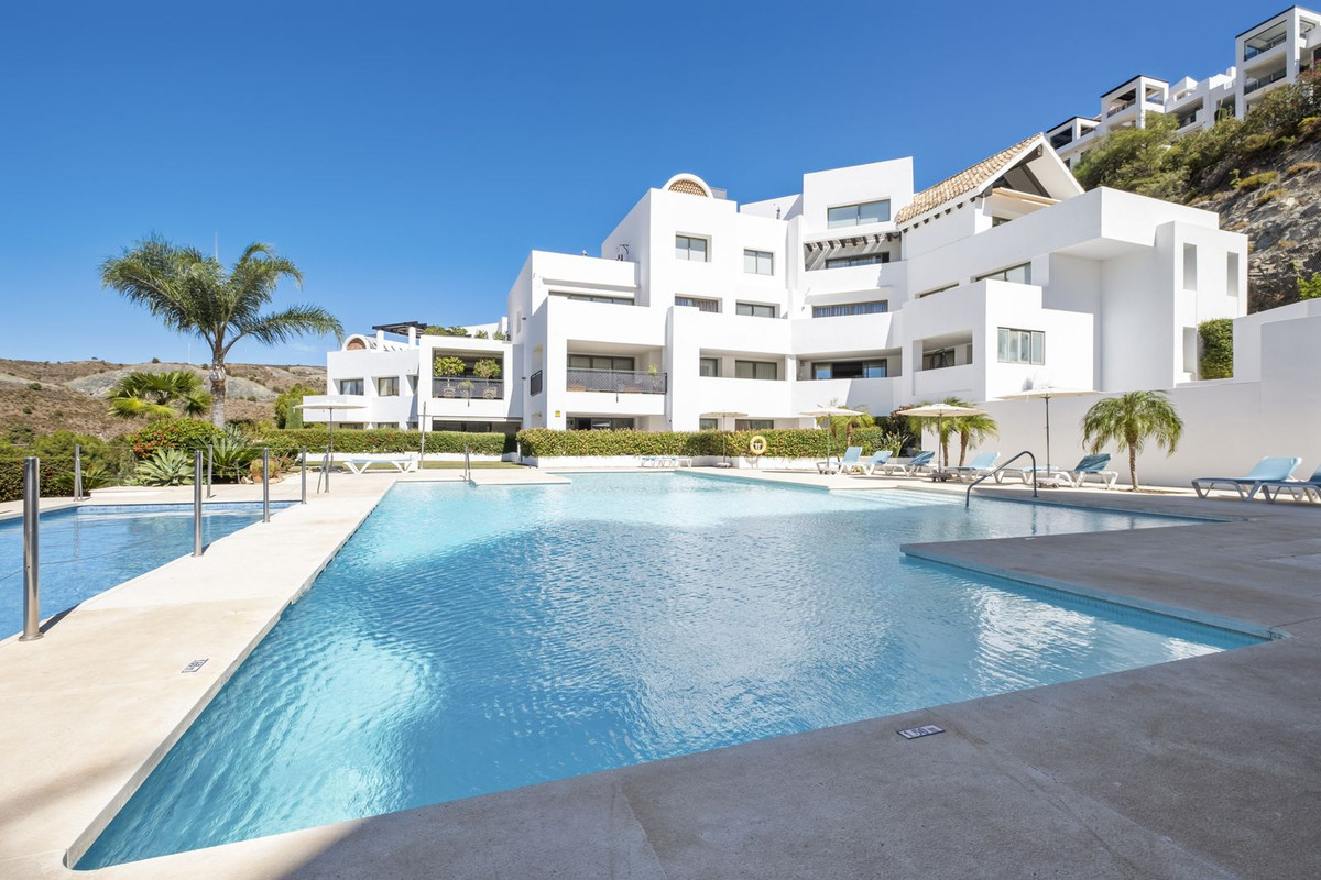 3-Bed Penthouse in Los Flamingos Golf
